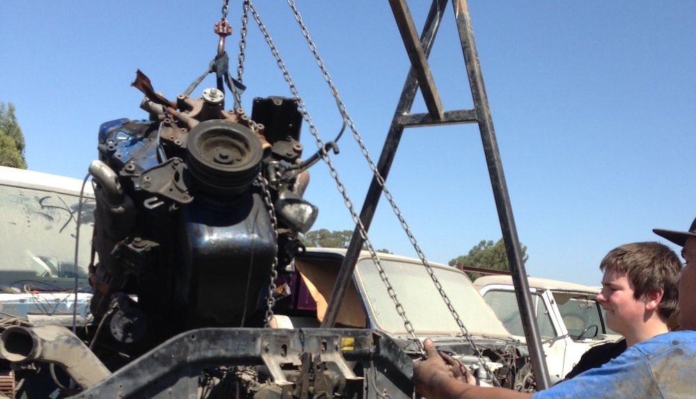 how-to-pull-a-junkyard-engine