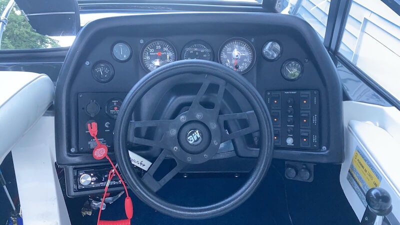 1988-mastercraft-prostar-190-dashboard